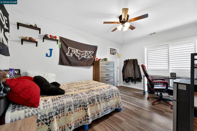 1675 Garnet Ln, Concord, CA 94519