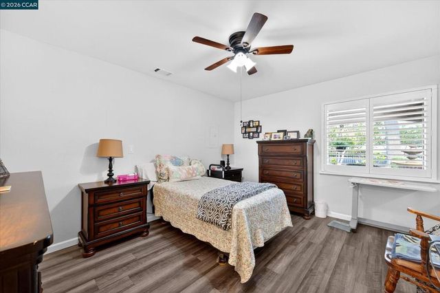 1675 Garnet Ln, Concord, CA 94519