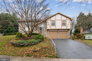 1726 GLASTONBERRY RD, Potomac, MD 20854