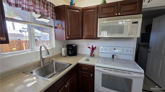 2522 Starling Circle E, Palmview, TX 78572