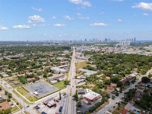 14444 W Dixie Hwy, Miami, FL 33161