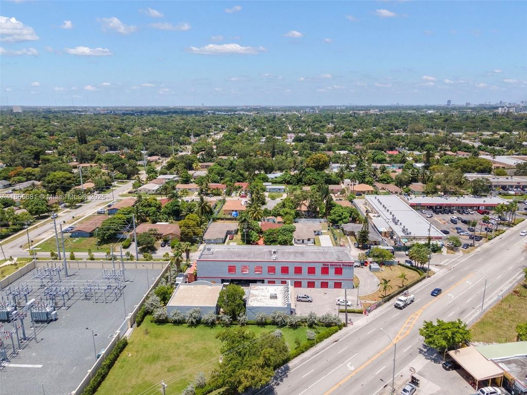 14444 W Dixie Hwy, Miami, FL 33161