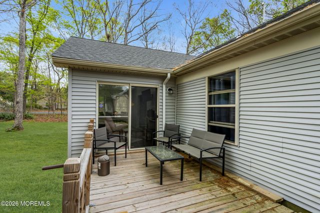 508 Petunia Lane N, Whiting, NJ 08759