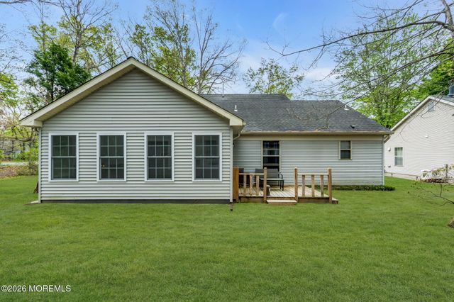 508 Petunia Lane N, Whiting, NJ 08759