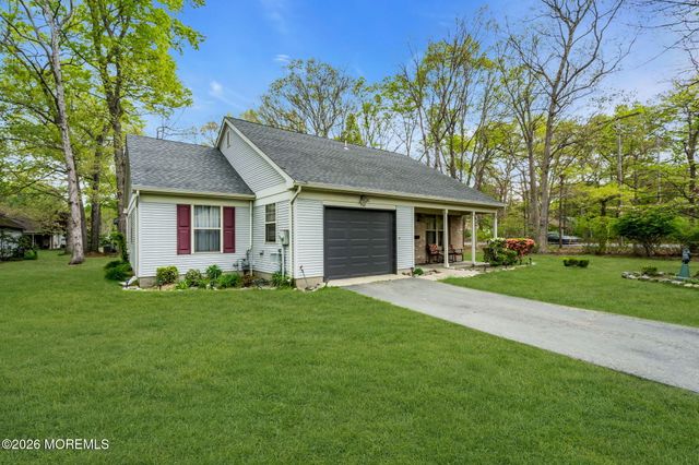 508 Petunia Lane N, Whiting, NJ 08759