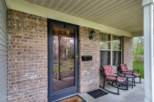 508 Petunia Lane N, Whiting, NJ 08759