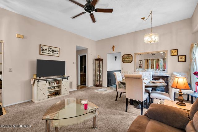 508 Petunia Lane N, Whiting, NJ 08759