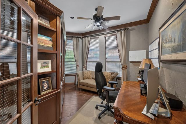 6820 River Park Circle, Fort Worth, TX 76116