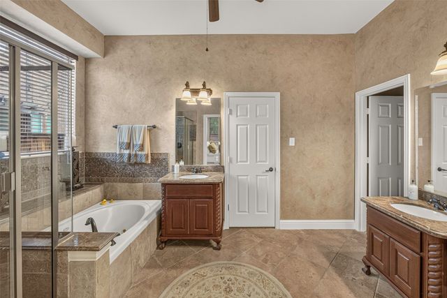 6820 River Park Circle, Fort Worth, TX 76116