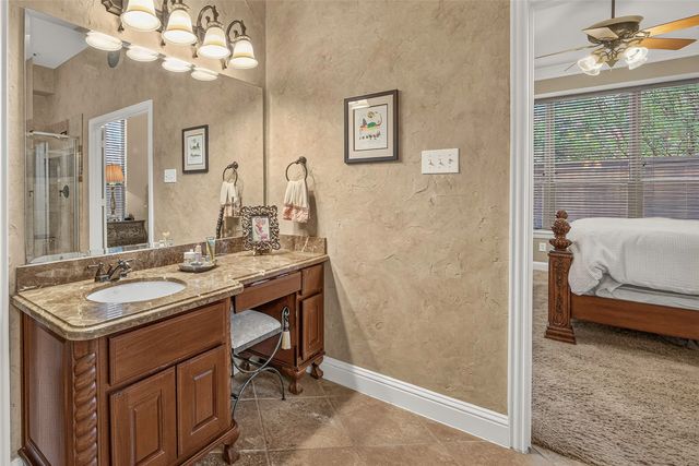6820 River Park Circle, Fort Worth, TX 76116