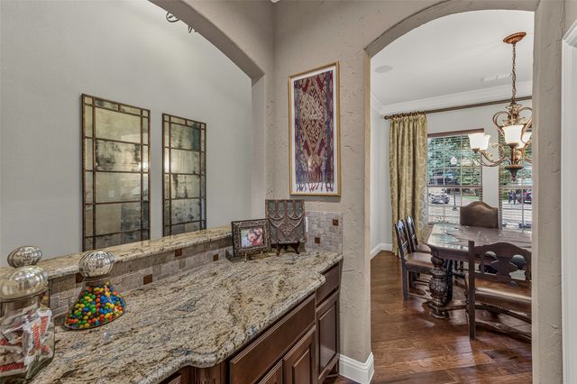 6820 River Park Circle, Fort Worth, TX 76116