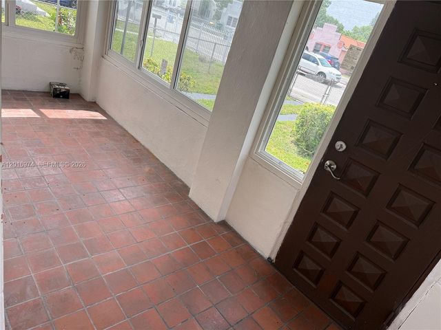 1510 NW 57th St, Miami, FL 33142