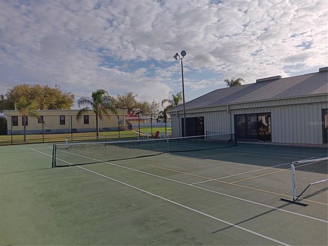 37536 AMIGO DRIVE, Zephyrhills, FL 33541