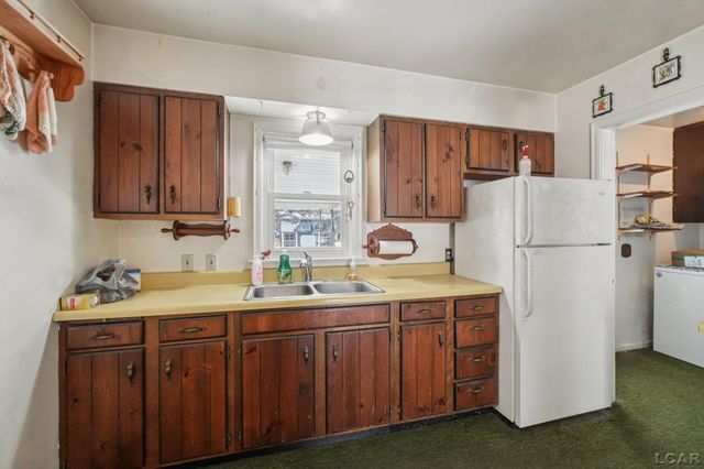 547 Riverside Avenue, Adrian, MI 49221