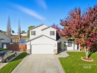 2441 S Bluegrass Dr., Nampa, ID 83686