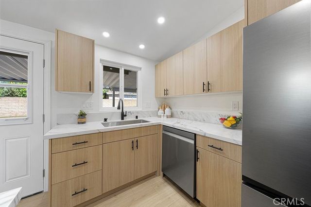 944 N Lyman Avenue, Covina, CA 91724