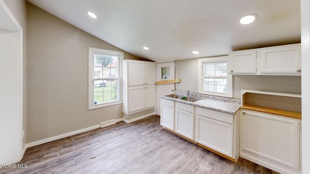 1107 Peck Street, Toledo, OH 43608