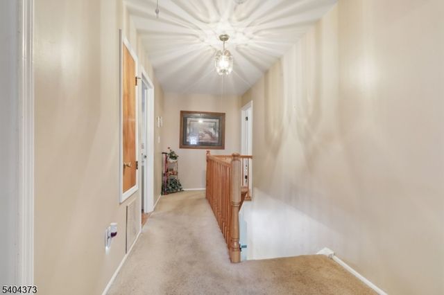 29 Joyce Dr, Roxbury Twp., NJ 07876