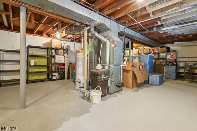 29 Joyce Dr, Roxbury Twp., NJ 07876