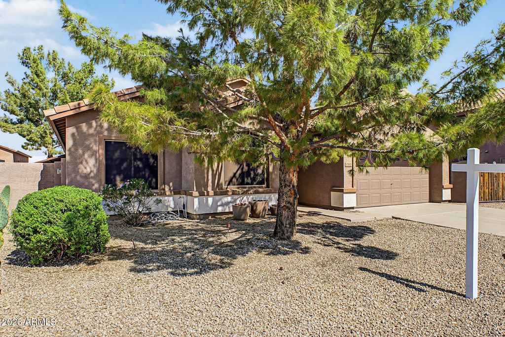 10842 W CARLOTA Lane, Peoria, AZ 85373 — photo 4