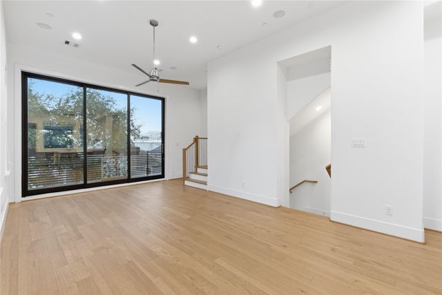 2412 Canal Street L, Houston, TX 77003