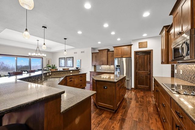4722 Oakwood ROAD, Franklin, WI 53132