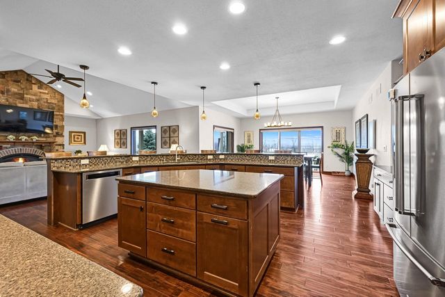 4722 Oakwood ROAD, Franklin, WI 53132