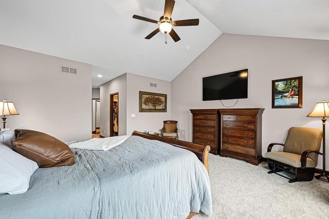 4722 Oakwood ROAD, Franklin, WI 53132