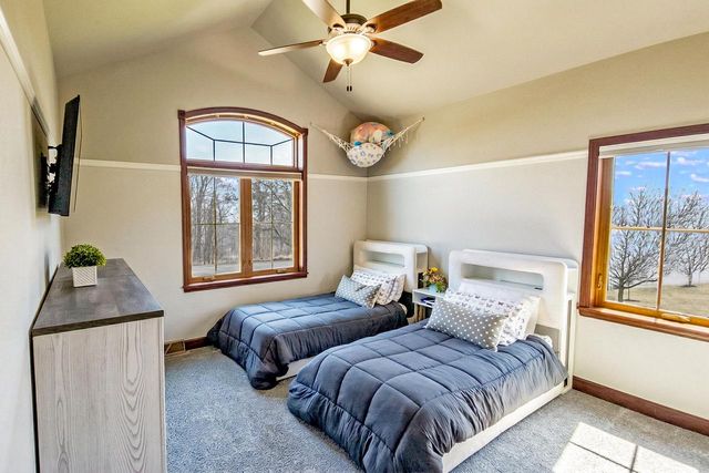 4722 Oakwood ROAD, Franklin, WI 53132
