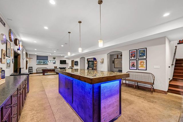 4722 Oakwood ROAD, Franklin, WI 53132