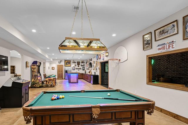 4722 Oakwood ROAD, Franklin, WI 53132