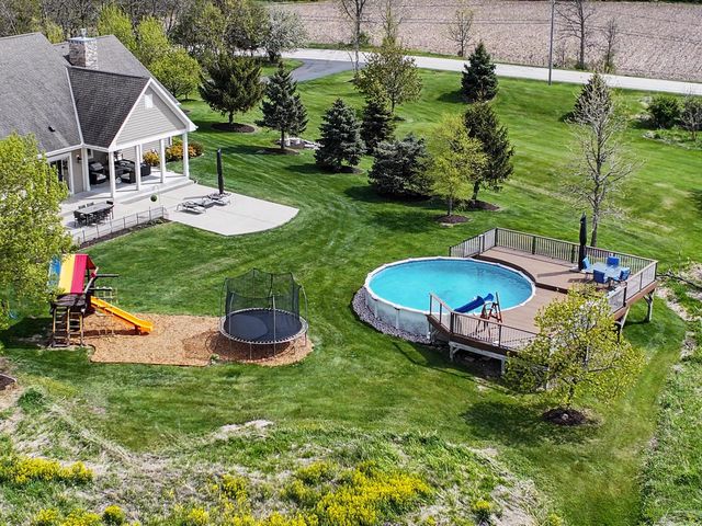 4722 Oakwood ROAD, Franklin, WI 53132