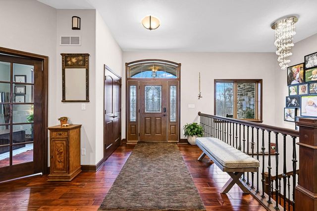 4722 Oakwood ROAD, Franklin, WI 53132
