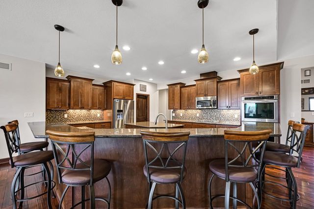 4722 Oakwood ROAD, Franklin, WI 53132