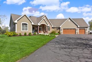 4722 Oakwood ROAD, Franklin, WI 53132