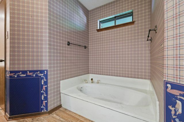 5112 River Ridge Road, Arlington, TX 76017