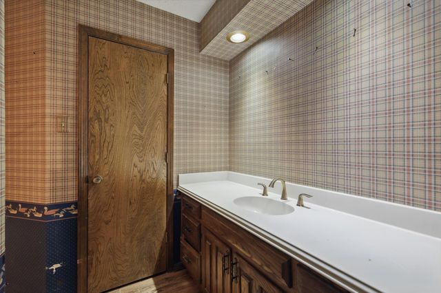 5112 River Ridge Road, Arlington, TX 76017