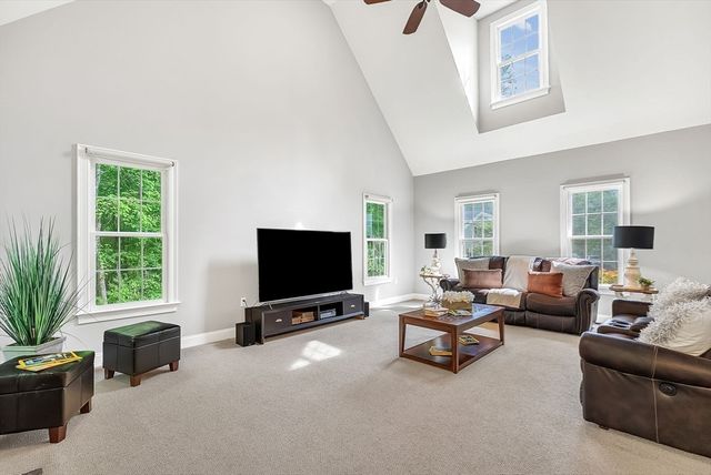 1125 Burroughs Rd, Boxborough, MA 01719