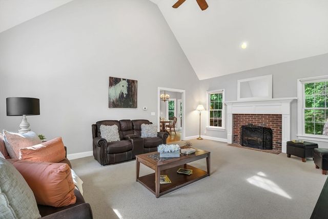 1125 Burroughs Rd, Boxborough, MA 01719