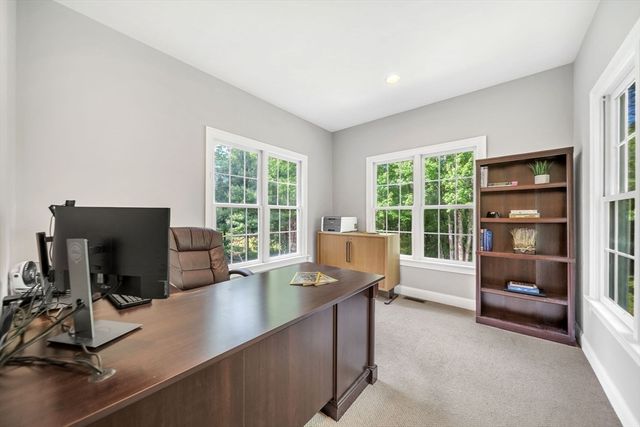 1125 Burroughs Rd, Boxborough, MA 01719
