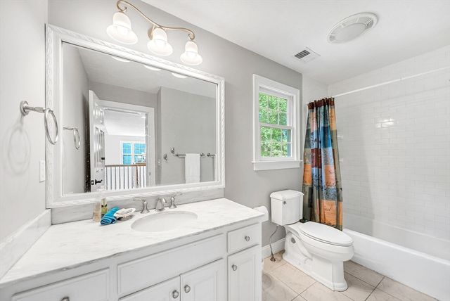 1125 Burroughs Rd, Boxborough, MA 01719