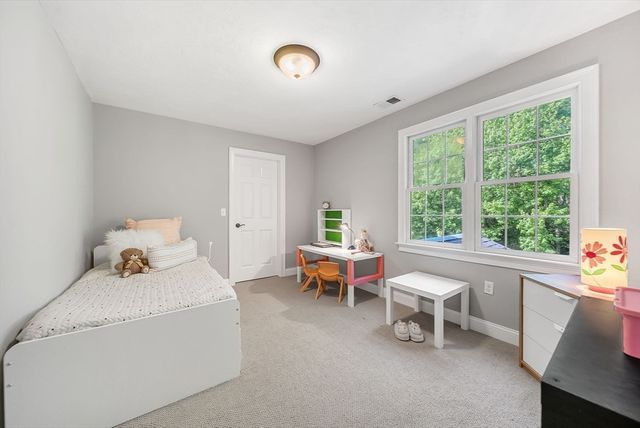 1125 Burroughs Rd, Boxborough, MA 01719