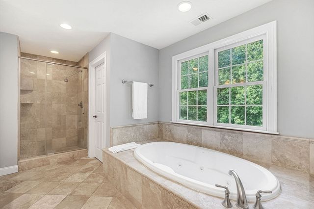 1125 Burroughs Rd, Boxborough, MA 01719