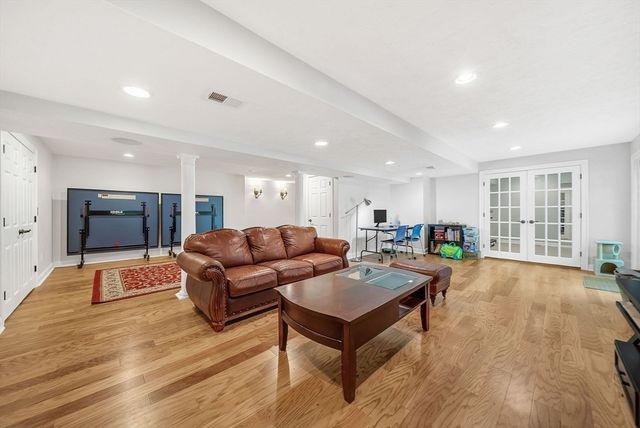 1125 Burroughs Rd, Boxborough, MA 01719