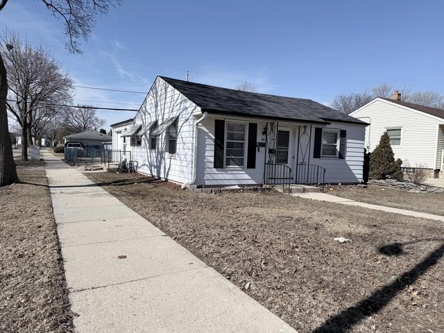 5701 N 79th STREET, Milwaukee, WI 53218