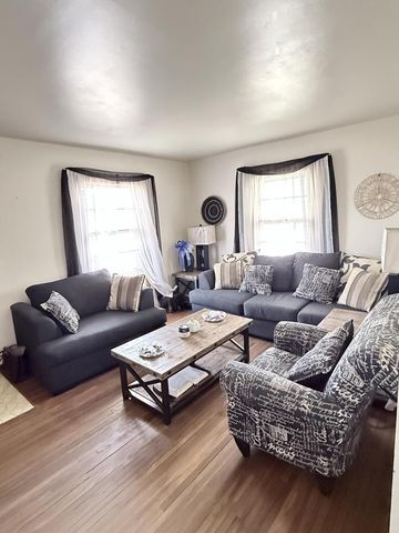 5701 N 79th STREET, Milwaukee, WI 53218