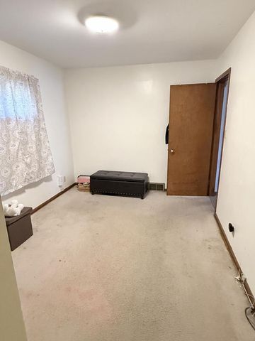 5701 N 79th STREET, Milwaukee, WI 53218