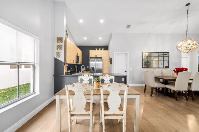 1156 Cedar Falls Dr, Weston, FL 33327