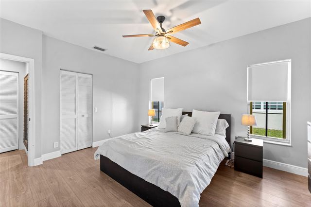 1156 Cedar Falls Dr, Weston, FL 33327