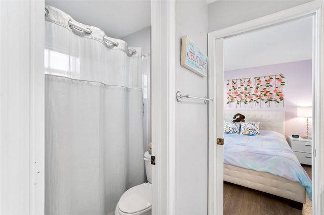 1156 Cedar Falls Dr, Weston, FL 33327